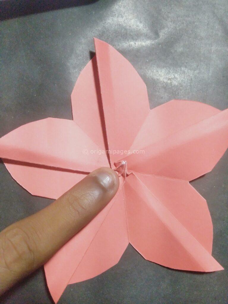 Origami cherry blossom step: 11b