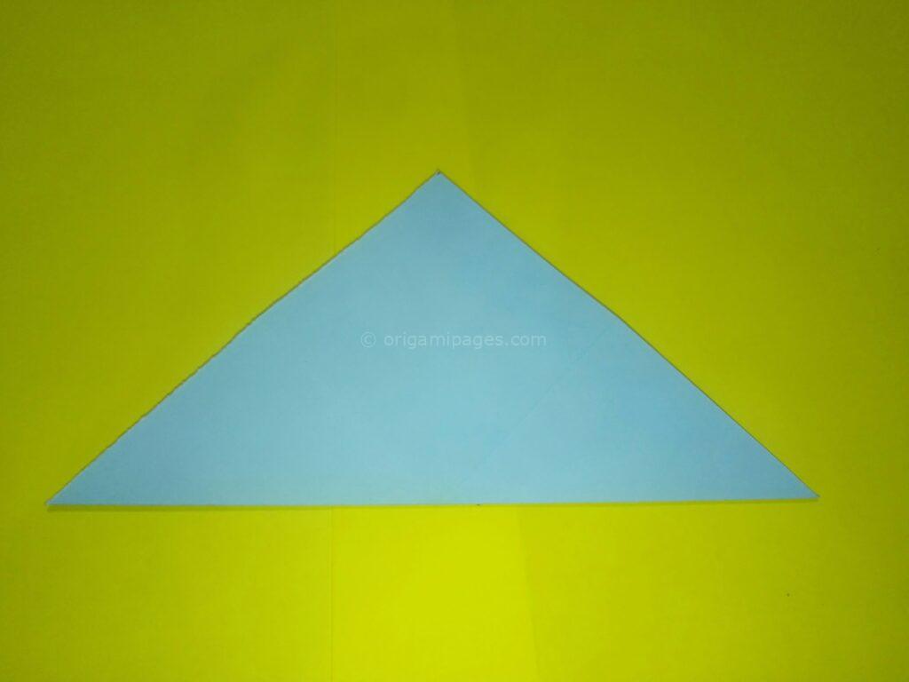 Origami daisy step: 2