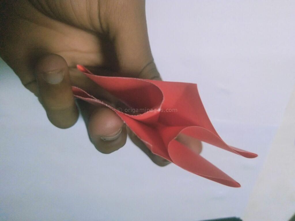 Origami strawberry step: 3d