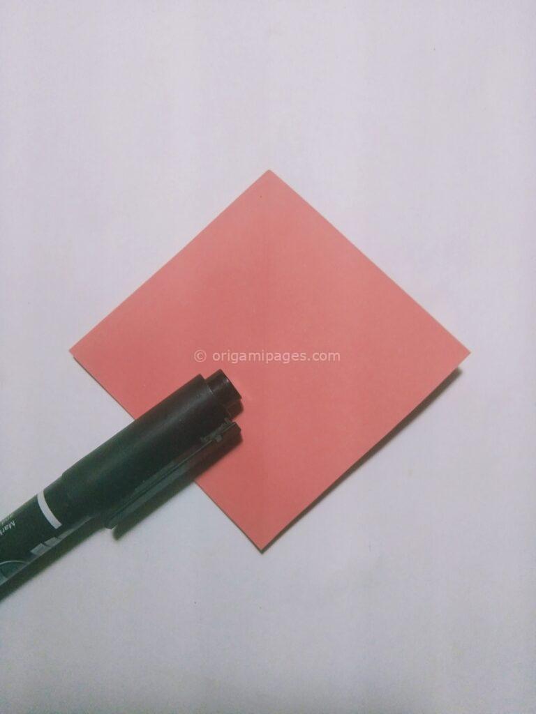 Origami strawberry step: 3e