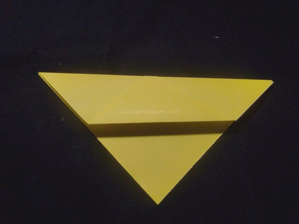 Origami Banana Step: 4a