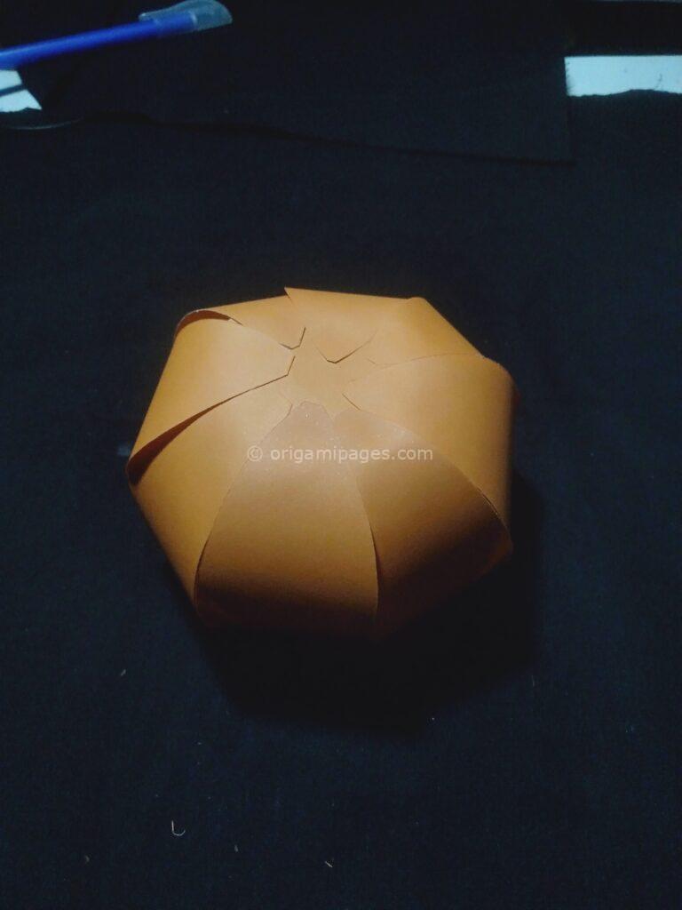 Halloween origami pumpkins step: 8c