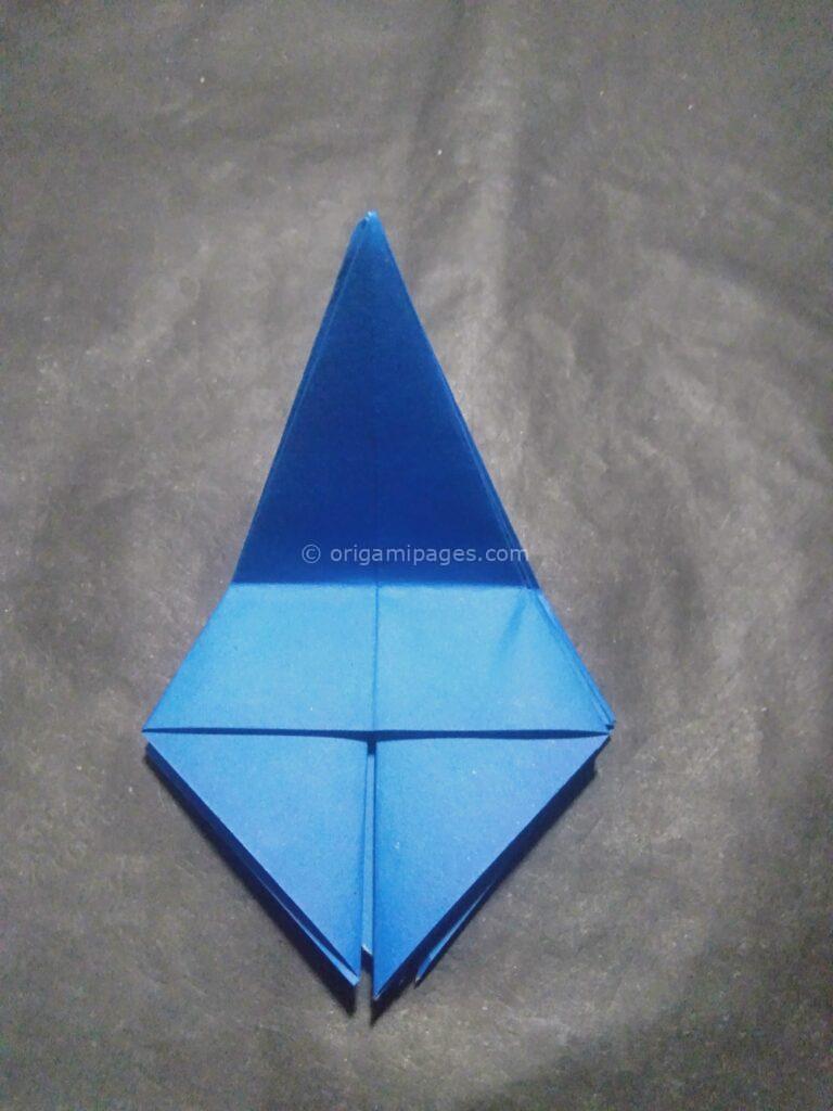 Origami cornflower step: 7b