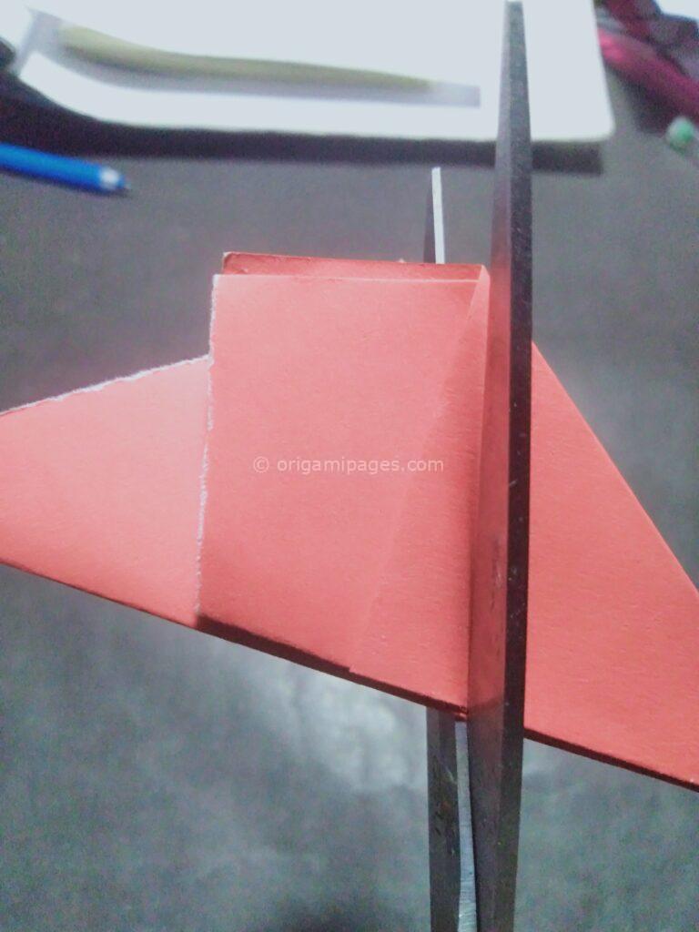 Origami cherry blossom step: 8a