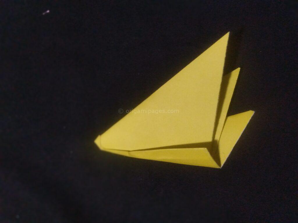 Origami Banana Step: 6a