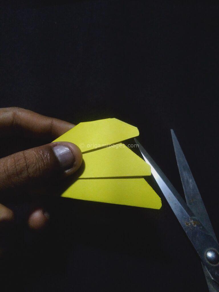 Origami Banana Step: 7b