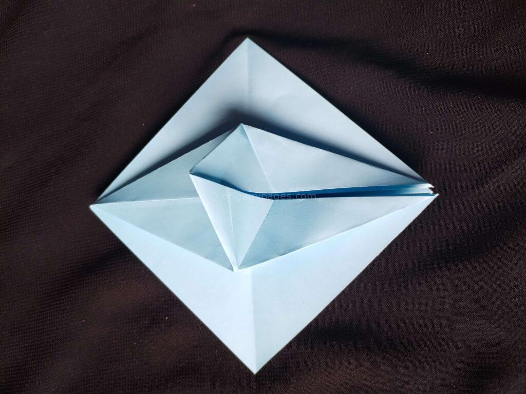 Origami bell flower step: 8a