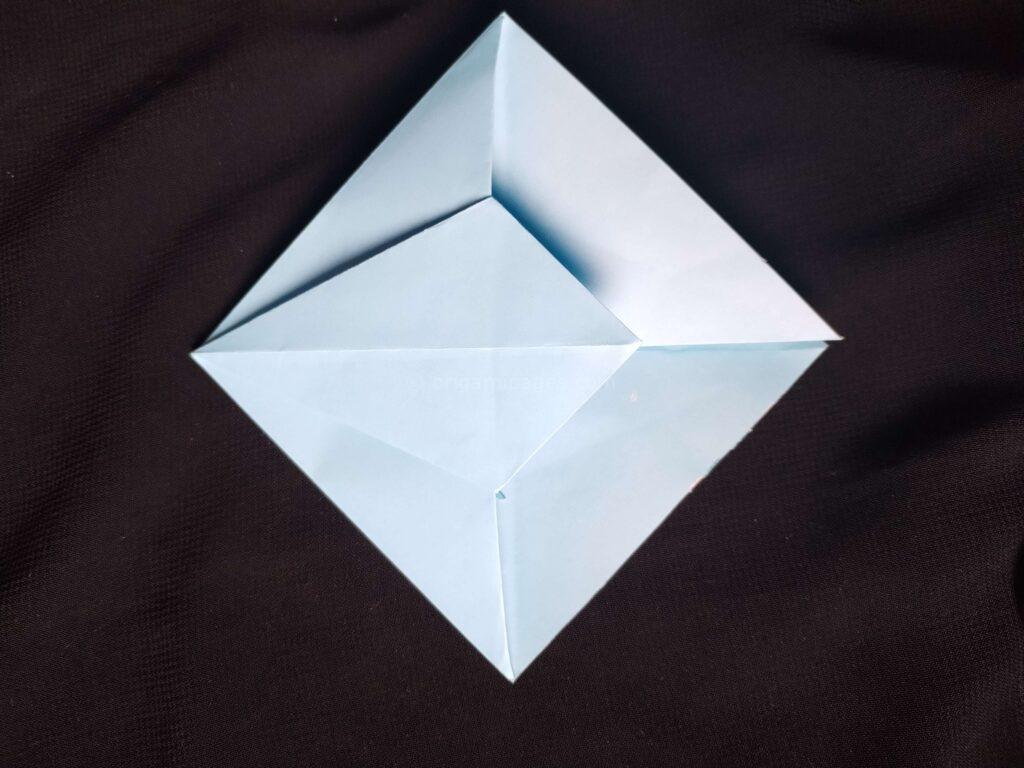 Origami bell flower step: 9a