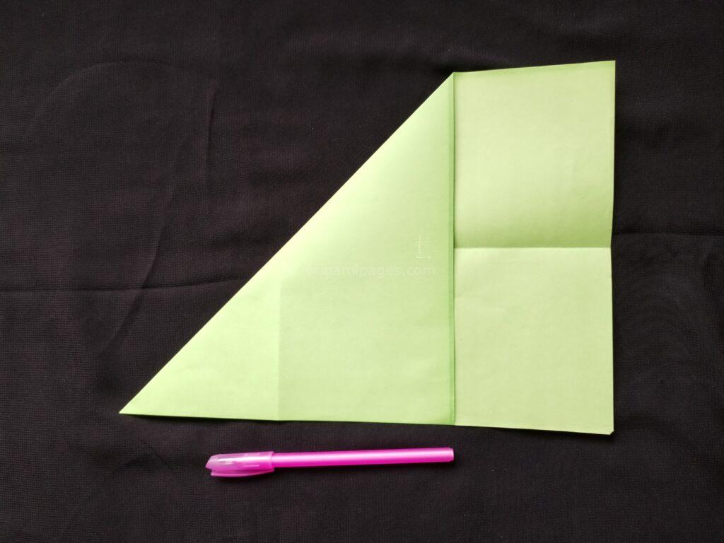 Star crusher paper airplane Step: 3a
