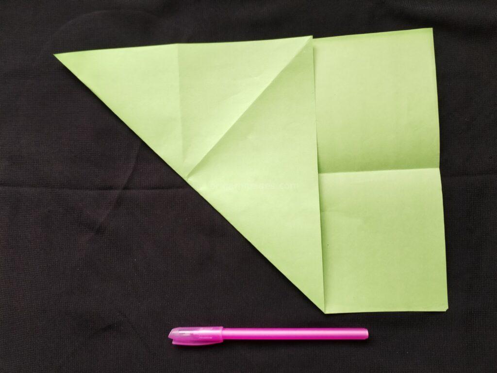 Star crusher paper airplane Step: 3b