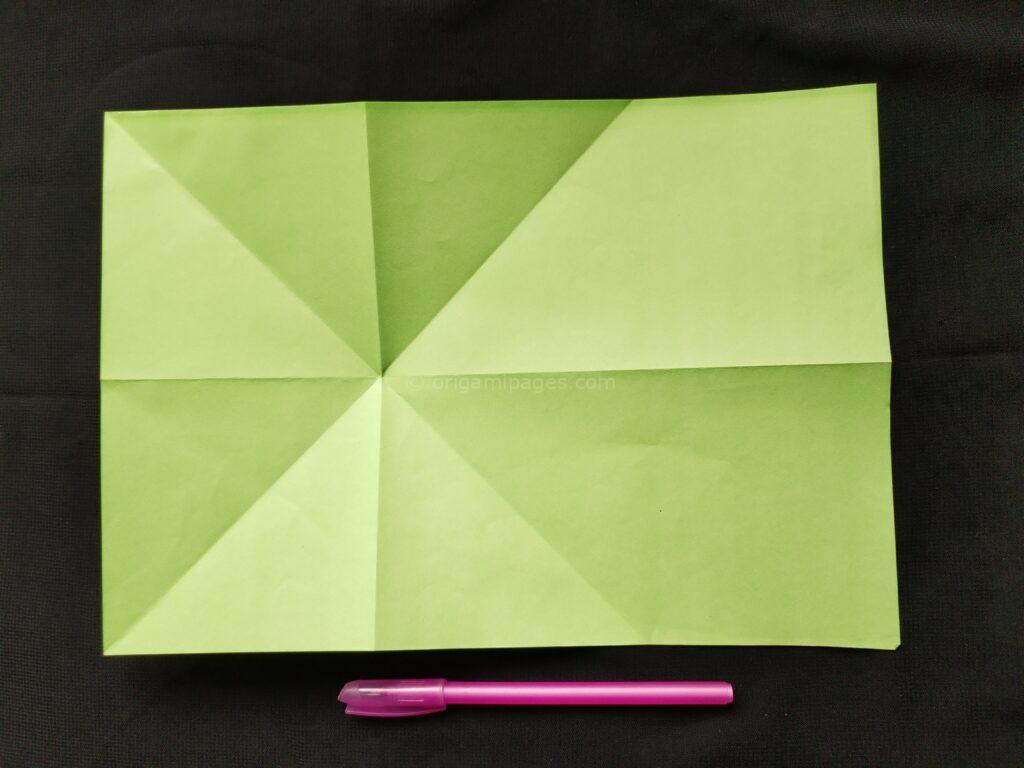 Star crusher paper airplane Step: 4b