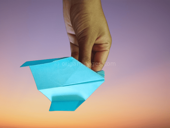 Professional Paper Airplane – Easy To Follow Guide