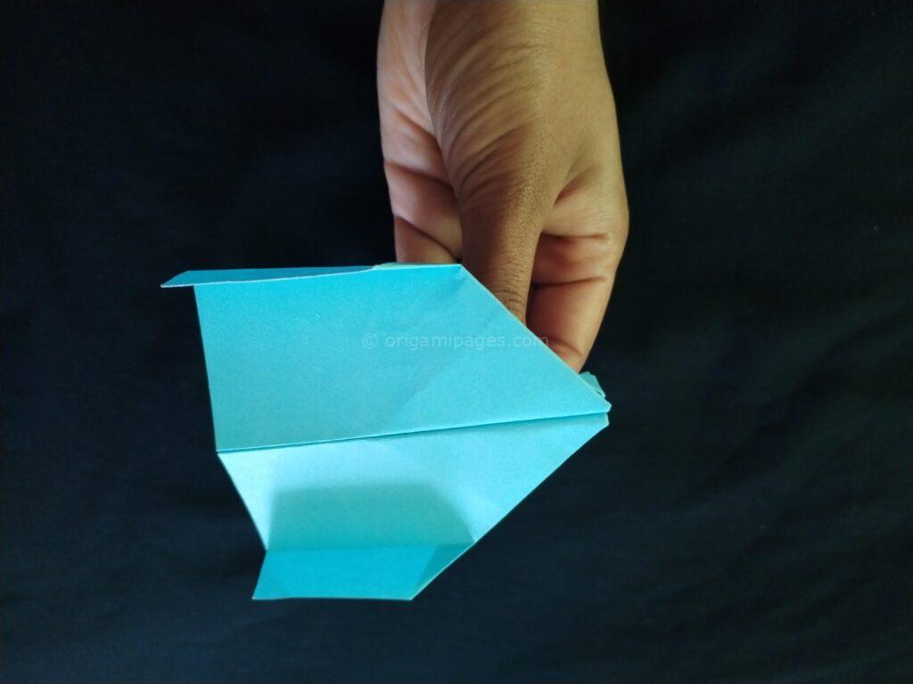 Professional paper airplane Step: 10a