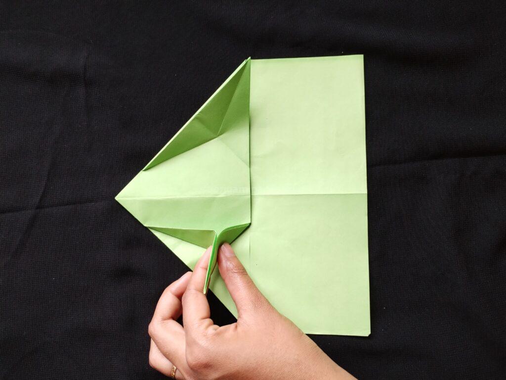 Star crusher paper airplane Step: 7c