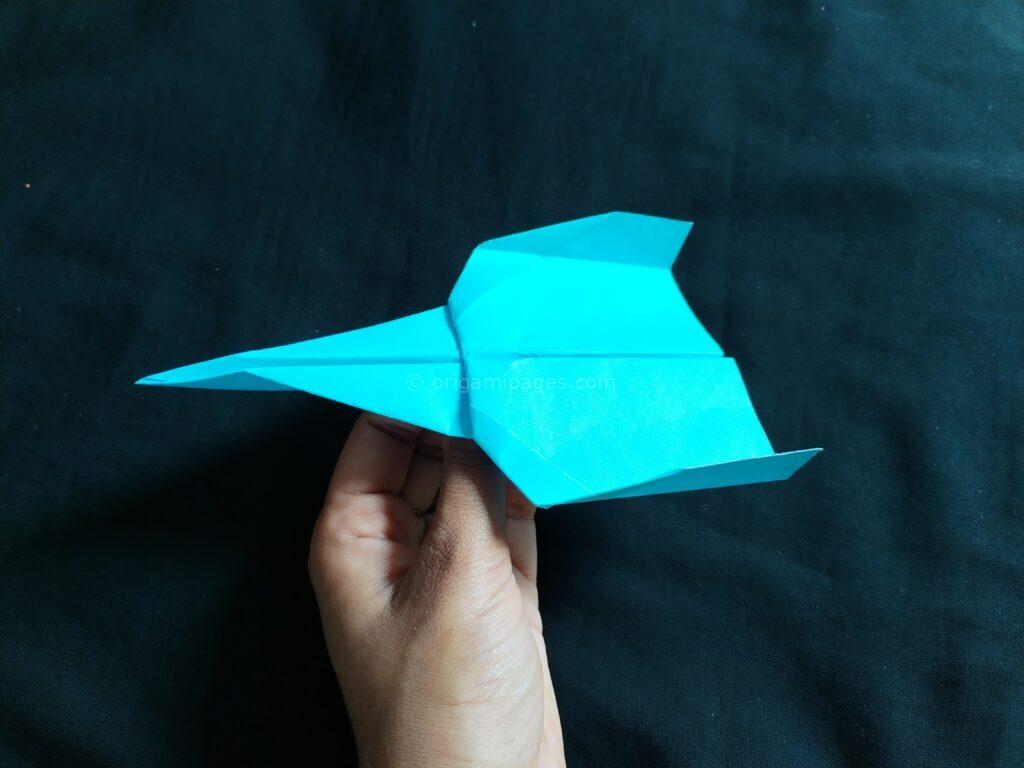 Uranus Arc III Paper Airplane Step: 10 / Complete Uranus Arc III Paper Airplane
