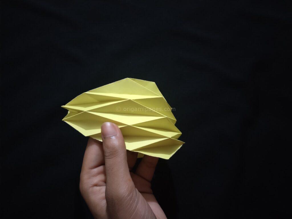 Origami Moon Step: 8