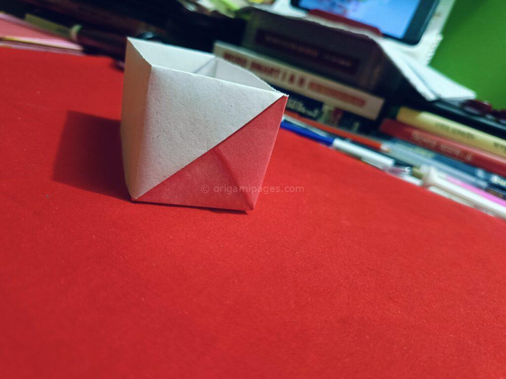 Origami Baggi Box Step 14a