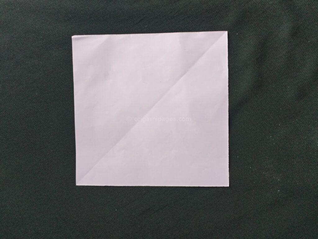 origami square box step: 1