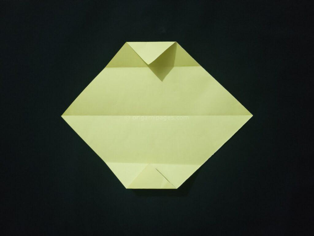 Origami Rectangle Box Step: 4a