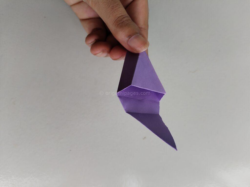 Origami Triangle Box Step: 5b