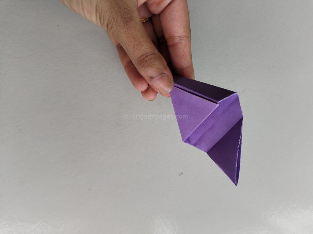 Origami Triangle Box Step: 6a