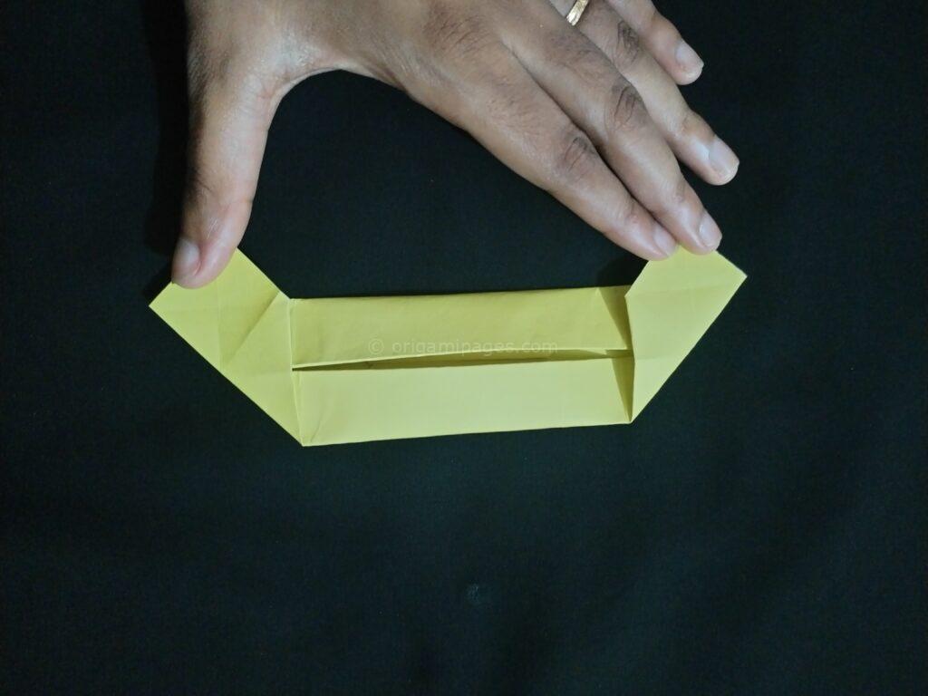 Origami Rectangle Box Step: 7b