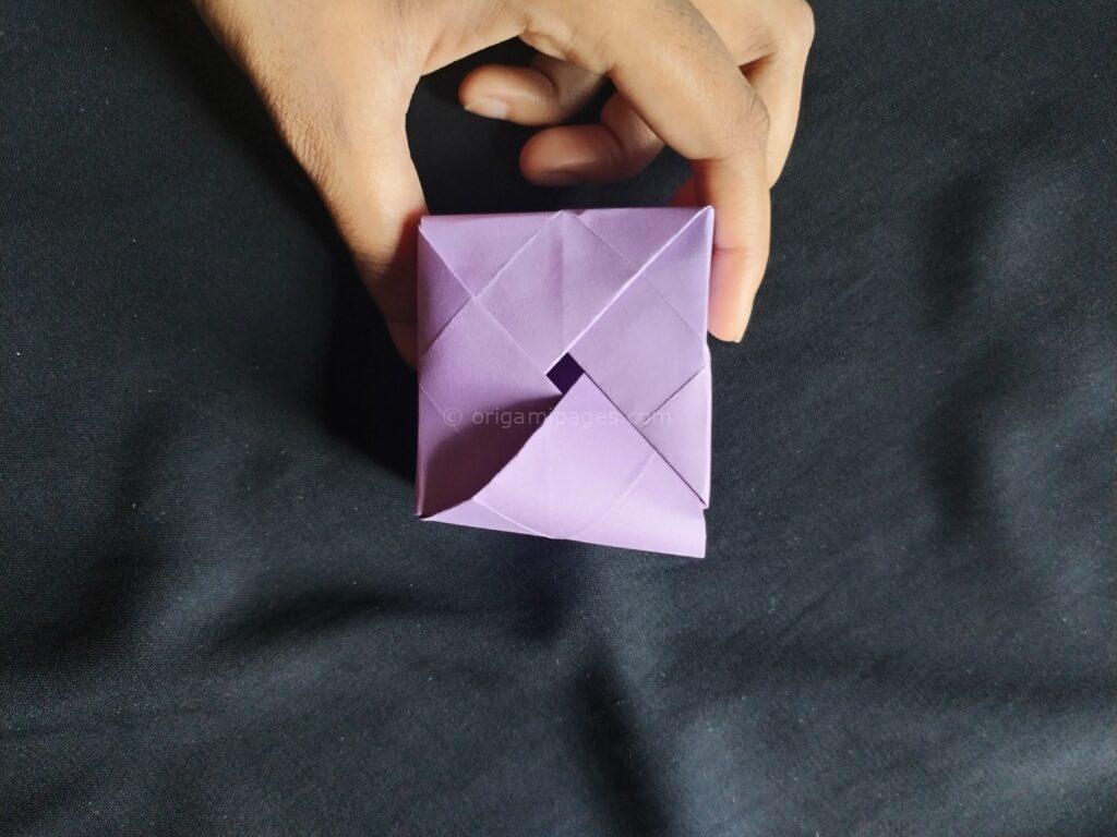 origami square box step: 7f