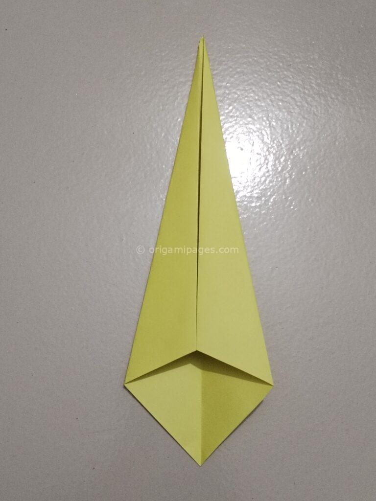 Origami pelican step: 3-d