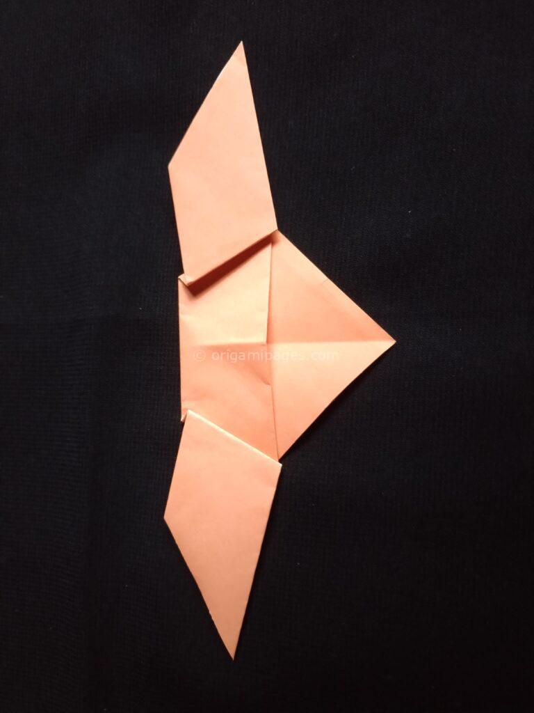 Origami Bat Step: 3-e