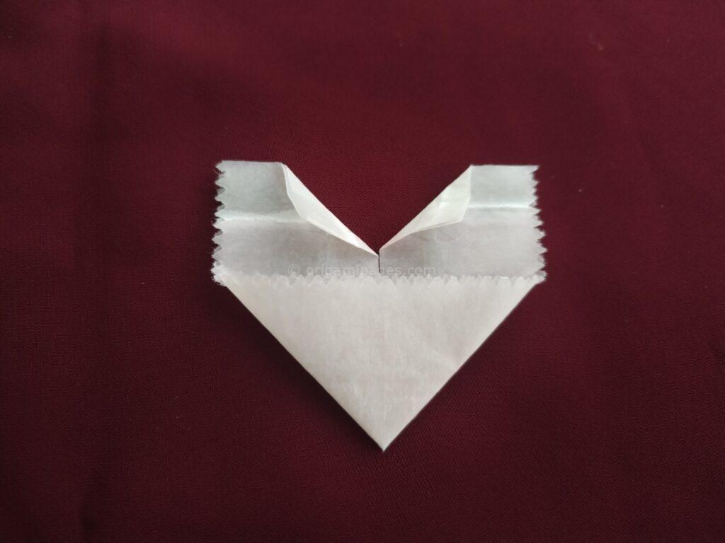 Gum Wrapper Origami Heart Step: 4-a