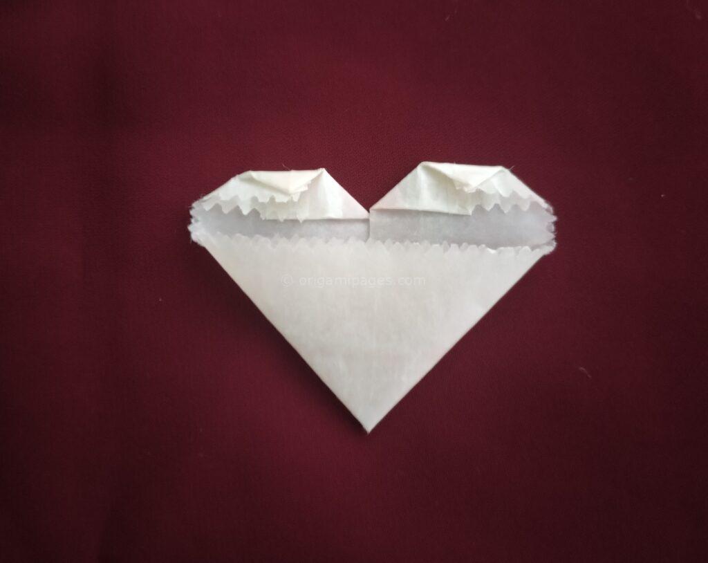 Gum Wrapper Origami Heart Step: 4-c