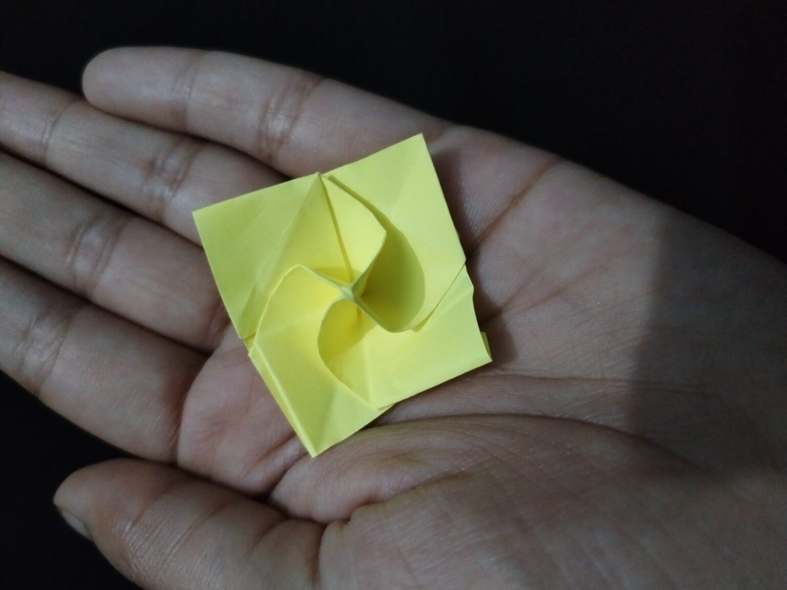 Sticky Note Origami Rose: A Step-by-Step Guide